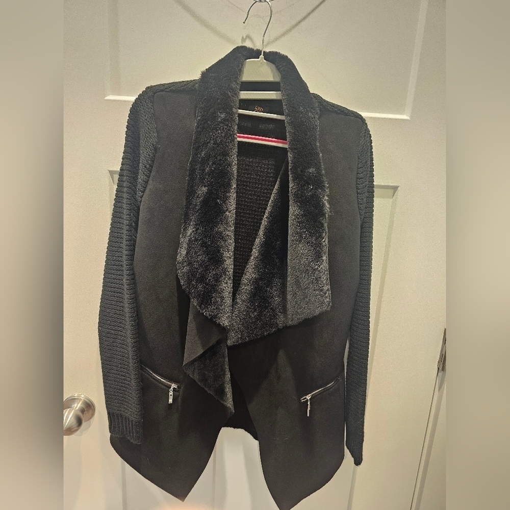 12th Heart Black Faux Suede Knit Sleeve Jacket S | Faux Fur Collar & Zip Pockets